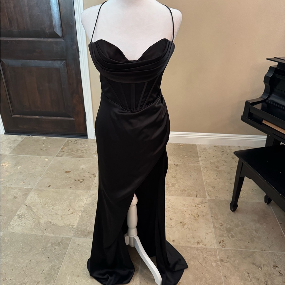 Chic Strapless Black Dress